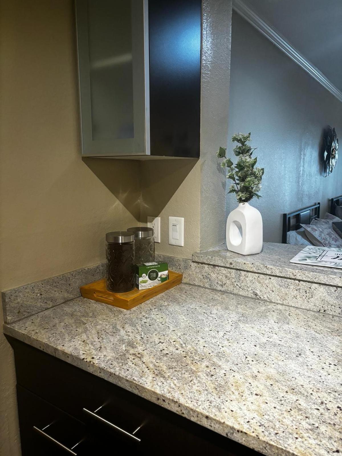 Sweet Studios Universal Loft Free Parking And Wifi Los Angeles Eksteriør billede